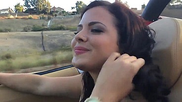 Huge Natural Tits Jessica