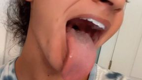 Ashley Saliva mov