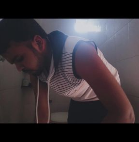 Watching fucking hard porn at home alone and then peeing long