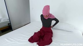 Hijab Milf Wife Suspects That Her Husband Is Cheating On He