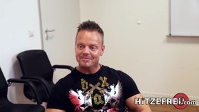 HITZEFREI Doctor Gabi Gold gets fucked by her patient