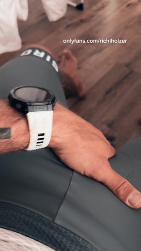 34 year old rubs fat before his bike ride