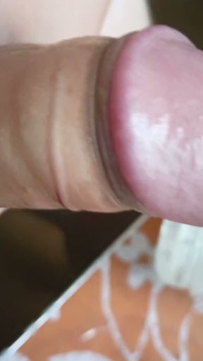 Cum eater , hard fuck , loud squelching of a silicone hole !   Clip 1
