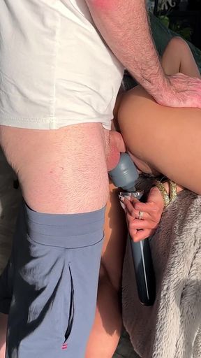 Aaliyah & Alexander Get Distracted Whilst Setting up for Eid