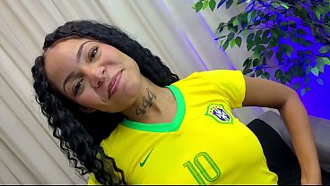 Brasil ganhou e a novinha brasileira safada levou rola - Braziliangirl novinha e safada chamou amigo pauzudo para ver o jogo e ele fudeu a safada na casa do corno manso.