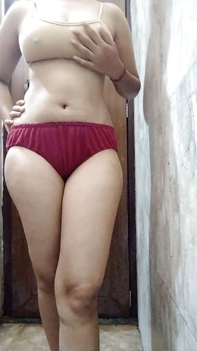 Punjabi Teen Girl Showing Her Body