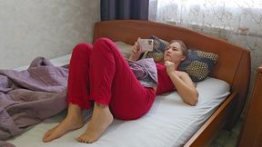 Sweet orgasm while watching 18+ movies