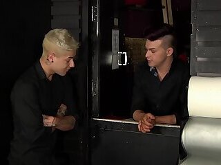 Euro BoyXXX: Lee Will Anal Pounds Tattooed Twink Mickey Taylor At The Bar Japanese
