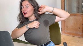 she is ashamed of her sweat marks on her t-shirt avi