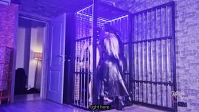 Se juntaron las dos reinas más malvadas que puedas imaginar.
15 minutos de tortura genital, ballbusting, humillación, no te pierdas este video especial en colaboración con Mistress Infinity