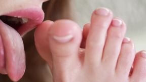 JOI Foot Tease with Shrooms Q