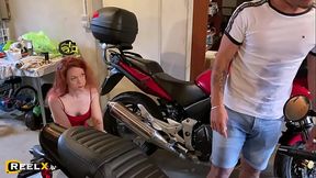 He came to buy her bike and gets to fuck her ass