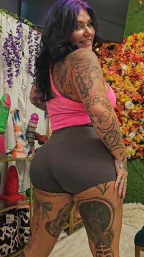 Gaping my tight pussy