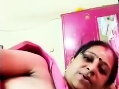 साउथ इंडियन आंटी ने