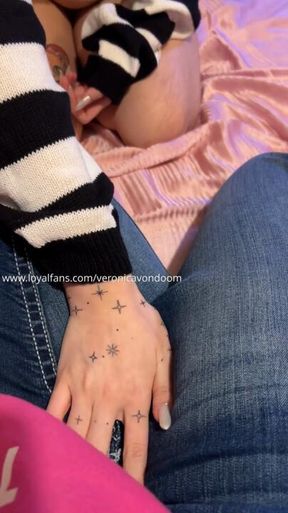 Pay to watch my beautiful boyfriend deepthroat me💕💵 You know you can’t resist