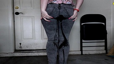Blond Harlow West first time wetting her jeggings giggling
