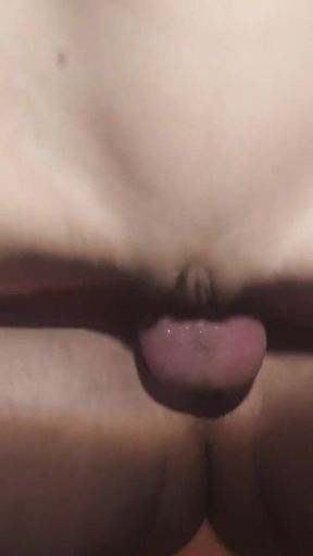 He quickly fucked and cum riskily inside her pussy crampie close-up