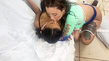 Amateur extreme vol 3 with Vitoria Beatriz and OB Slave Nat playing with puk&, drinking piss and get manhandled POV style