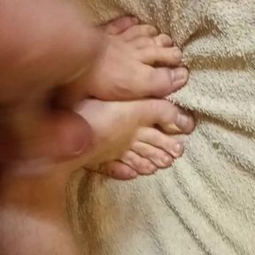 cum my feet