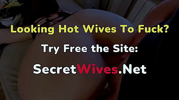 Hot girl decides between messy cumshots and deep pussy farts