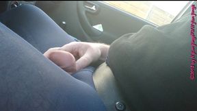 nylonjunge in blauer feinstrumpfhose im auto 2 ** fan video 12 **
