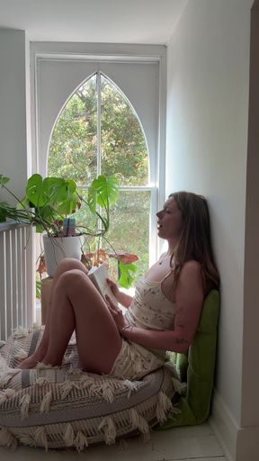 Reading Smut While Trying Not to Cum Too Soon! Hysterical Reading