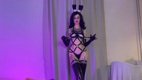 Latex bunny goddess gives blowjob and handjob