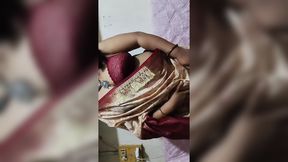 Naughty&#x1F608; Indian housewife gets her tight pussy&#x1F32E;&#xFE0F; pounded relentlessly by her cheating boyfriend