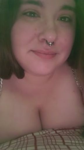 Cleavage and Vaping 💜