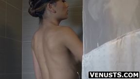 Big tits Venus Lux's cumshot while washing herself sensually