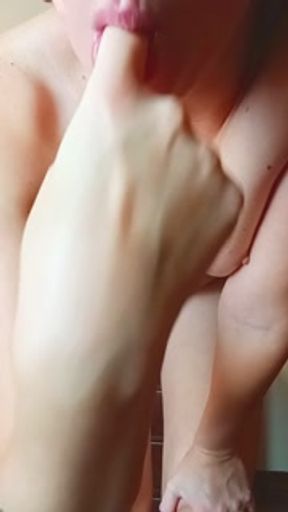 I LIKE TO MAKE YOU CUM WITH MY VOICE, german joi, cum countdown - Ela Stance