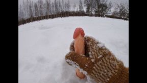 Frozen handjob in the Alps