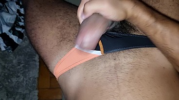 Mamando rola grossa e gozando gostoso