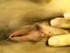 mi vecina pidiendo que se la mame y que me apure