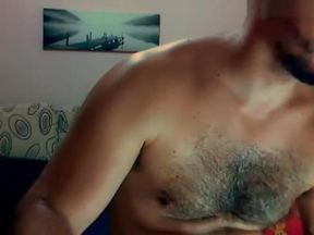 Cams :: Horny Middle Eastern Hairy Guy