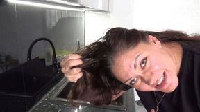 HAIR WASHING IN THE KITCHEN SINK (wl)