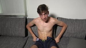 EastBoys - Solo athletic & cute gay Kenneth Cooper cumshot live on cam