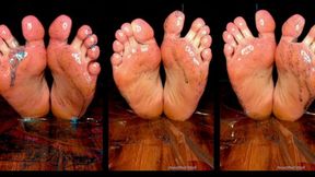 4 Minute All Soles Slow Motion BBW Oily Foot Worship POV - Watch as The Glitter and Oil Shimmer All Over My Big Wide Wrinkled Soles and Perfectly Pedicured Toes While I Sit in My Tight Black Leggings - No Talking – SweetFootWork