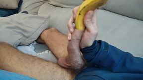 Bored Amateur Pig Grabs a Banana, Juice with His Foreskin, Very Hot Milk!