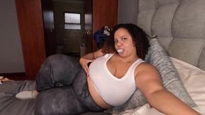 Brown BBW Chewing Bubblegum, Blowing Bubbles, and Playing with Her Pussy