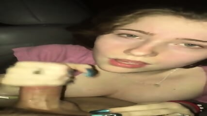 surprise cumshot in her eye