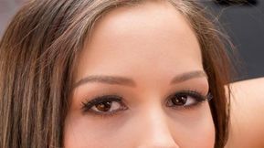 Brunette Babe Sloppy Sucking Your Dick With Karter Foxx