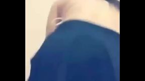 Novinha dan&ccedil_ando rebolando gostoso