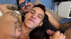 meu amigo louco de tesao me chamou pra fuder com ele