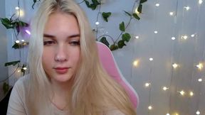 Kitty Myau Private Show