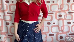 Retro Housewife Slow Striptease WMV