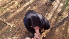 bruxa ordena que, turista perdido na floresta faca ela ter um orgasmo pra nao ser enfeiticado! halloween