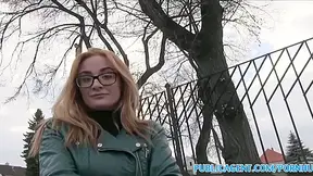 Bushes Bonanza: College Girl Gets Dirty - Eva Berger