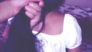 فیلم خانگی از فاحشه بالغ آماتور که توسط کیر بزرگ سکس مقعدی خشن انجام می‌دهد