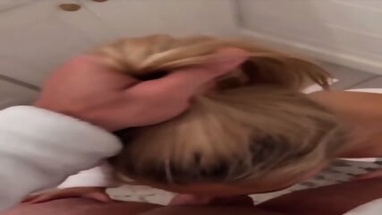Bathroom Sex 2